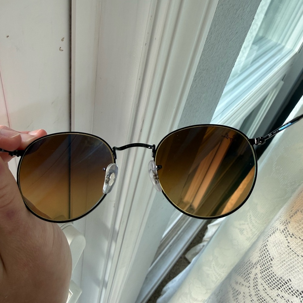 Ray-Ban Black and Blue Sunglasses - Picture 4 of 5